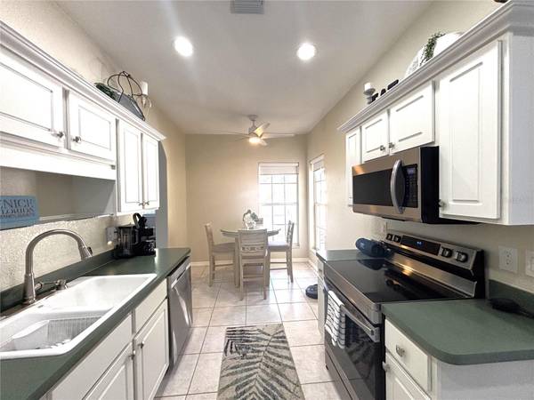 1759 FOUNTAIN VIEW CIR #1759, Venice, FL 34292
