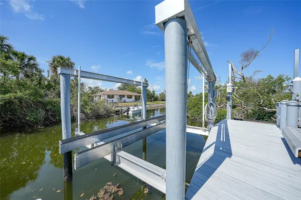 10161 EAGLE PRESERVE DR, Englewood, FL 34224