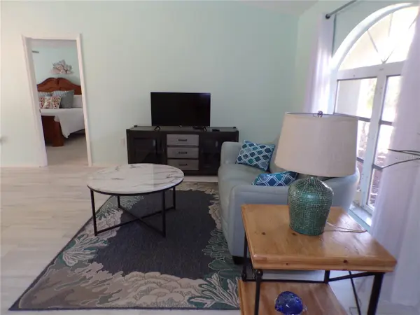 15624 HENNIPEN CIR, Port Charlotte, FL 33981