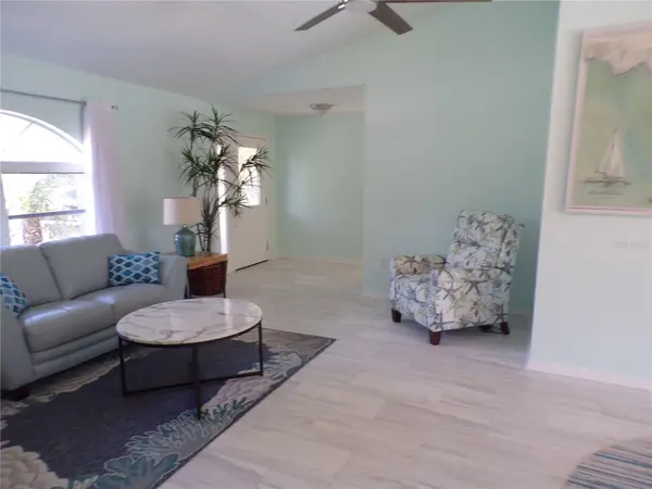15624 HENNIPEN CIR, Port Charlotte, FL 33981