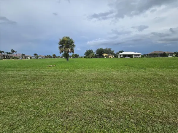 17240 CAPE HORN BLVD, Punta Gorda, FL 33955