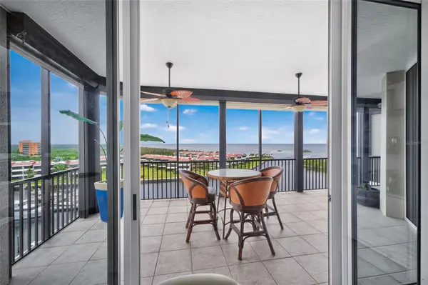 3313 SUNSET KEY CIR #701, Punta Gorda, FL 33955