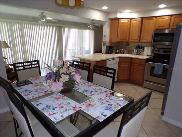 182 CHELSEA CT NW, Port Charlotte, FL 33952