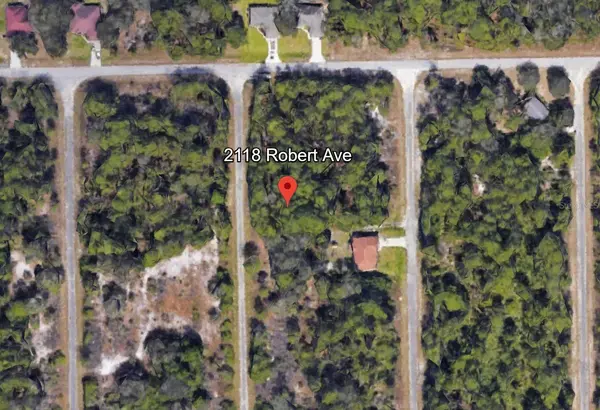 2118 ROBERT AVE, Alva, FL 33920