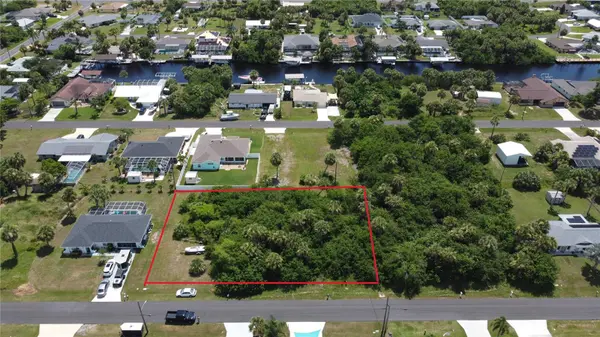 4501 EWING CIR, Port Charlotte, FL 33948