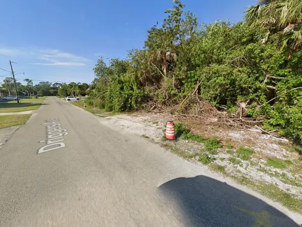 18425 DRIGGERS AVE, Port Charlotte, FL 33948