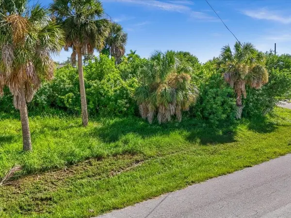 18443 BRIGGS CIR, Port Charlotte, FL 33948