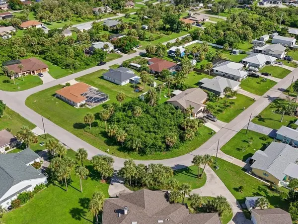 18443 BRIGGS CIR, Port Charlotte, FL 33948