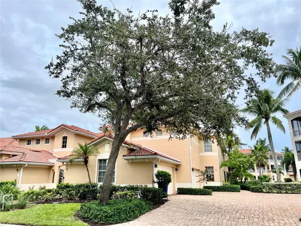 3304 SUNSET KEY CIR #D, Punta Gorda, FL 33955