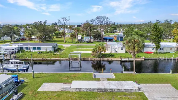 4177 HOLLIS AVE, Port Charlotte, FL 33953