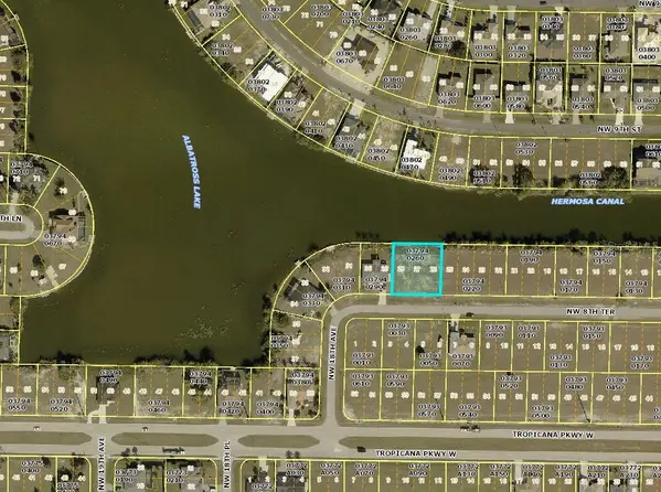 1721 NW 8TH TER, Cape Coral, FL 33993