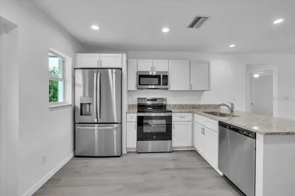 28137 LAURELWOOD DR, Punta Gorda, FL 33955