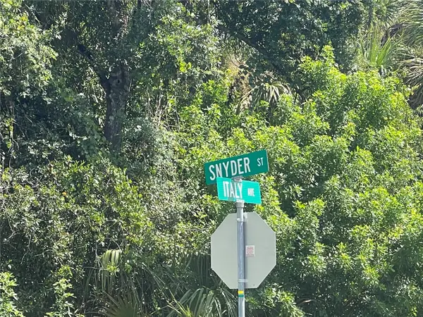SNYDER   (LOT 6 BLOCK 1019) ST, North Port, FL 34288