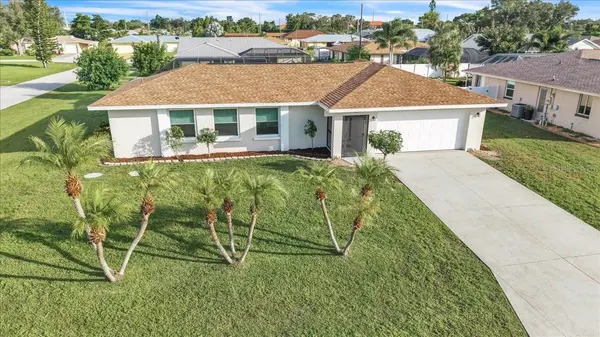 907 SIDNEY TER NW, Port Charlotte, FL 33948