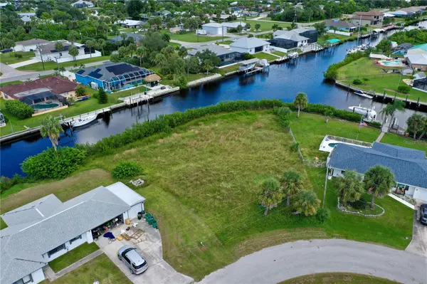 18106 AVONSDALE CIR, Port Charlotte, FL 33948