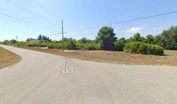 320 BAYTREE DR, Rotonda West, FL 33947