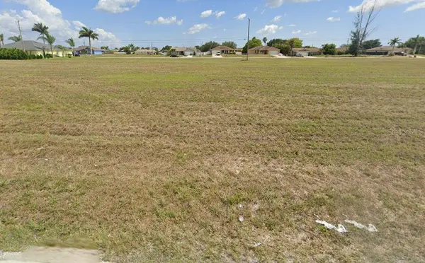 2016 DIPLOMAT Pkwy E, Cape Coral, FL 33909