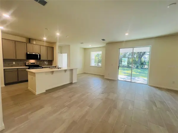 4 LYNBROOK DR, Palm Coast, FL 32137