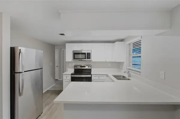 101 OBERLIN RD, Venice, FL 34293