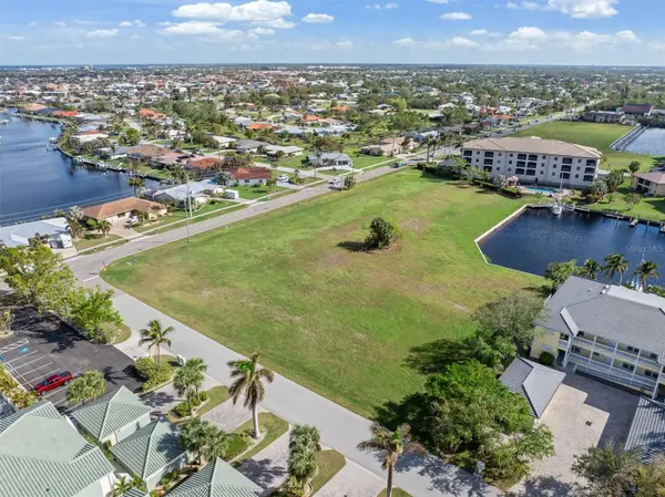 1359 AQUI ESTA DR, Punta Gorda, FL 33950