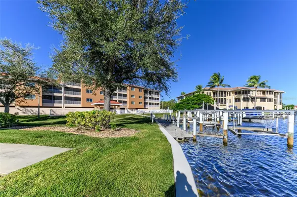3322 PURPLE MARTIN DR #135, Punta Gorda, FL 33950