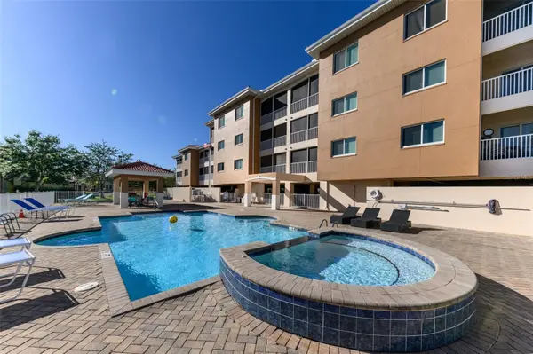 3322 PURPLE MARTIN DR #135, Punta Gorda, FL 33950