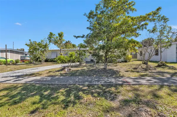 2440 EDNOR ST, Port Charlotte, FL 33952