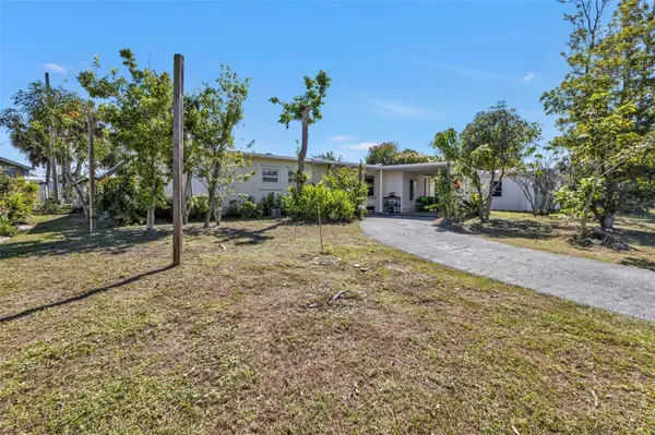 2440 EDNOR ST, Port Charlotte, FL 33952