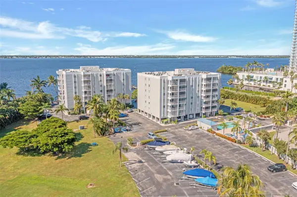 2875 PALM BEACH BLVD #205, Fort Myers, FL 33916