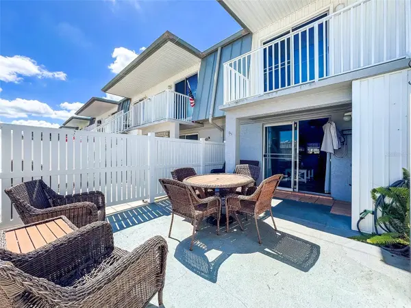 6777 WINKLER RD #150, Fort Myers, FL 33919