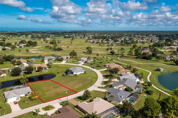 19 BUNKER TER, Rotonda West, FL 33947