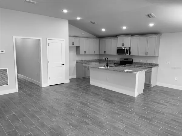 12132 BACCHUS RD, Port Charlotte, FL 33981