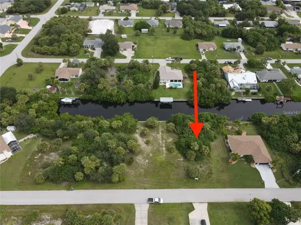 18694 ARAPAHOE CIR, Port Charlotte, FL 33948