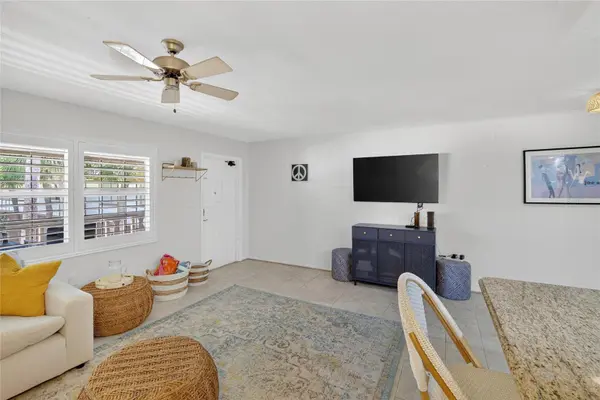 650 PINELLAS POINT DR S #236, St Petersburg, FL 33705