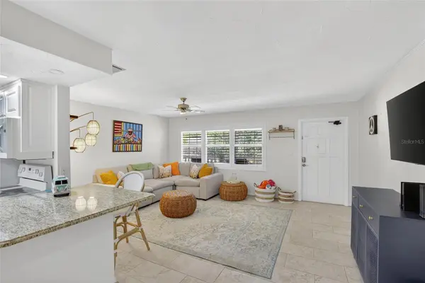 650 PINELLAS POINT DR S #236, St Petersburg, FL 33705