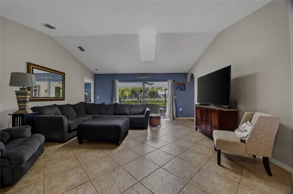 36 BUNKER LN, Rotonda West, FL 33947