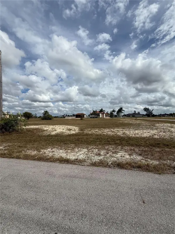 2801 NW 45TH PL, Cape Coral, FL 33993