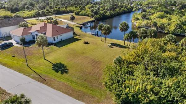 1387 GLANMORE DR, Port Charlotte, FL 33953