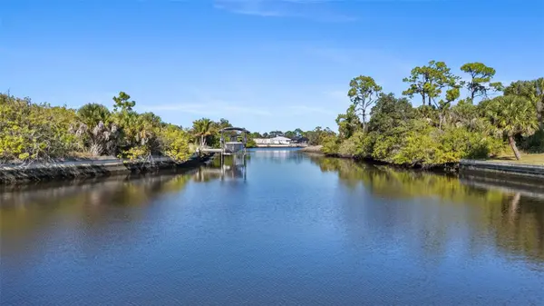 1387 GLANMORE DR, Port Charlotte, FL 33953