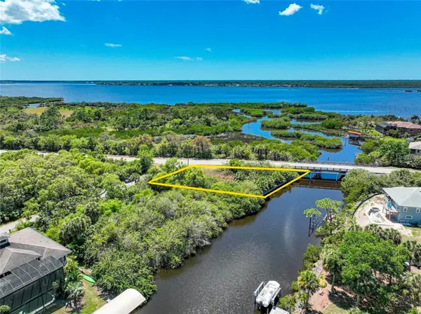 12412 EISENHOWER DR, Port Charlotte, FL 33953