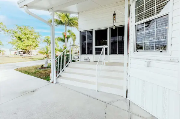 2100 KINGS HWY #1006, Port Charlotte, FL 33980