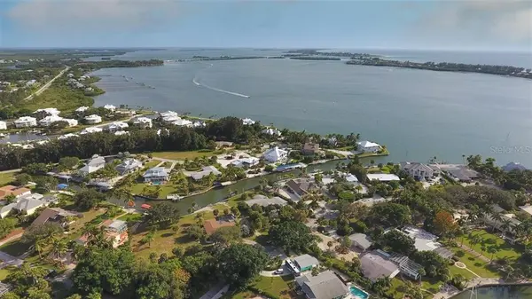 500 GREEN DOLPHIN DR S, Placida, FL 33946