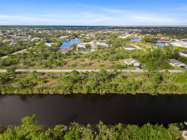 15109 AMSTERDAM AVE, Port Charlotte, FL 33981