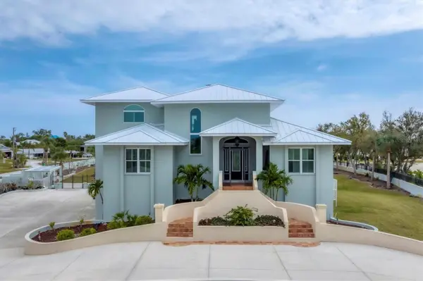 342 GREEN DOLPHIN DR, Placida, FL 33946