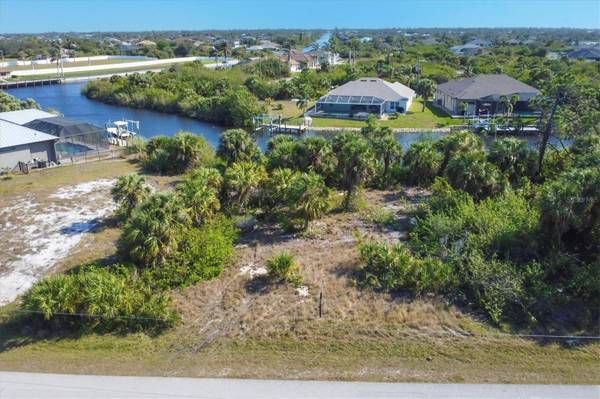 9984 WINNIPEG ST, Port Charlotte, FL 33981