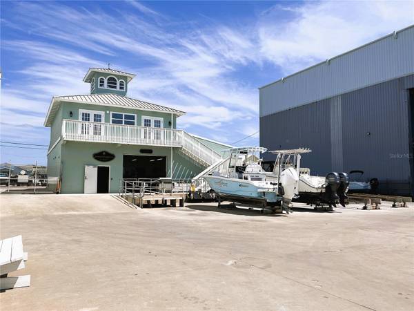 100 CIRCUIT RD #S82, Nokomis, FL 34275