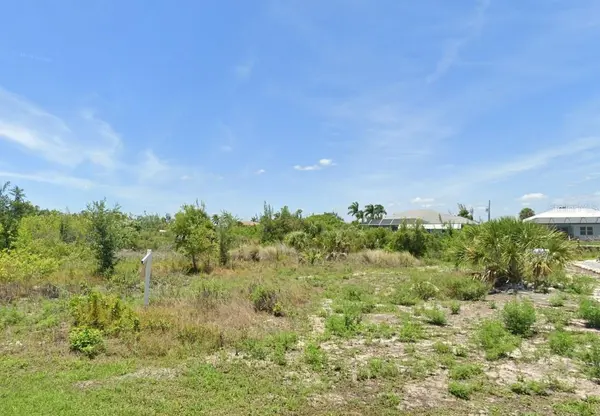 15642 APPLEWHITE CIR, Port Charlotte, FL 33981