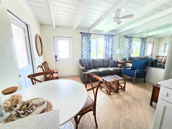1270 GULF BLVD #A&B, Englewood, FL 34223
