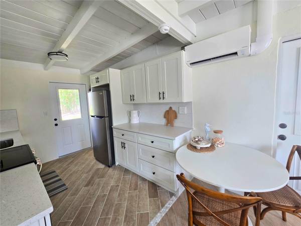 1270 GULF BLVD #A&B, Englewood, FL 34223