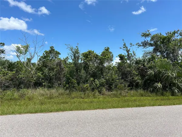 15649 HENNIPEN CIR, Port Charlotte, FL 33981